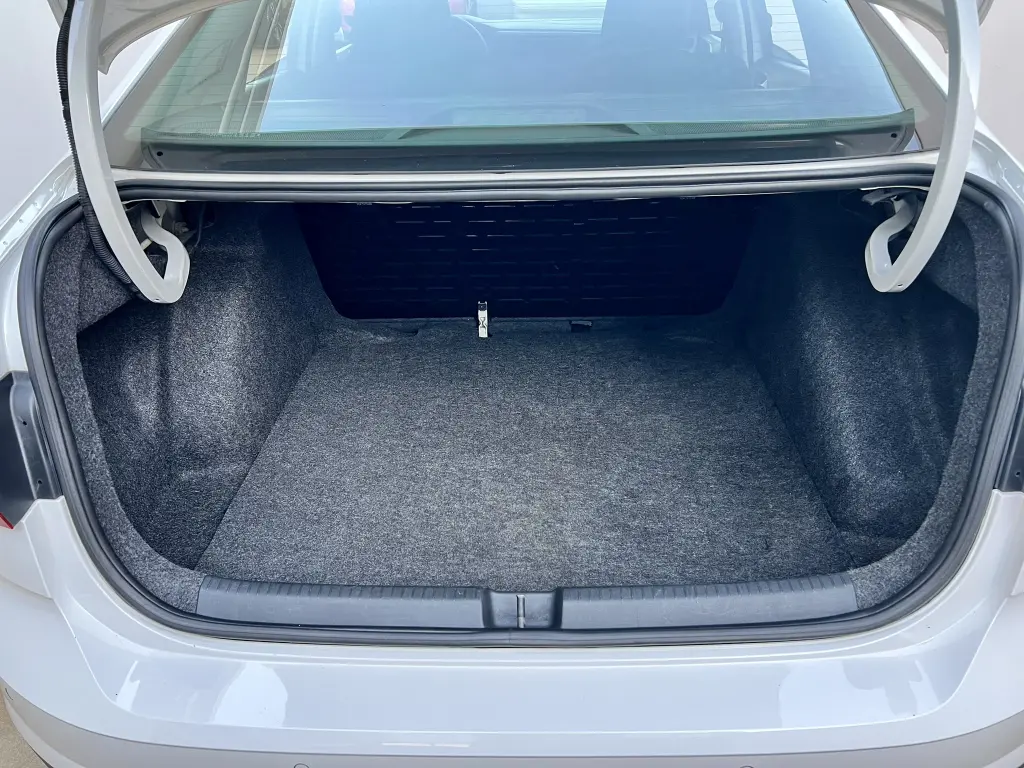 VOLKSWAGEN Virtus - Foto