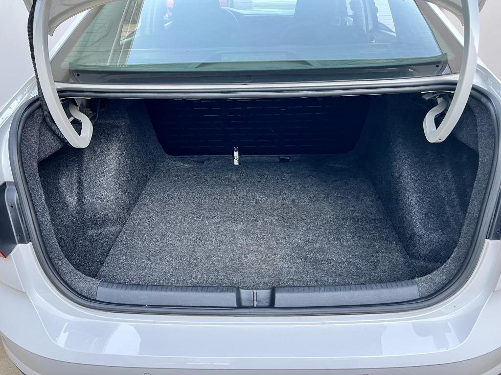 VOLKSWAGEN Virtus - Foto