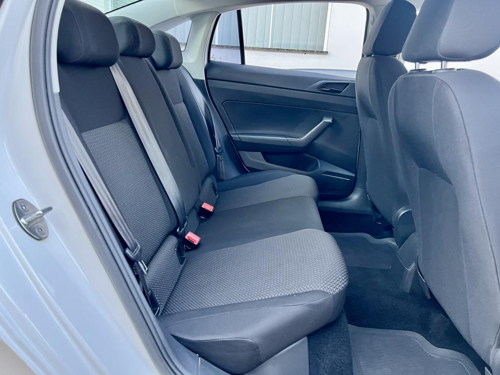 VOLKSWAGEN Virtus - Foto