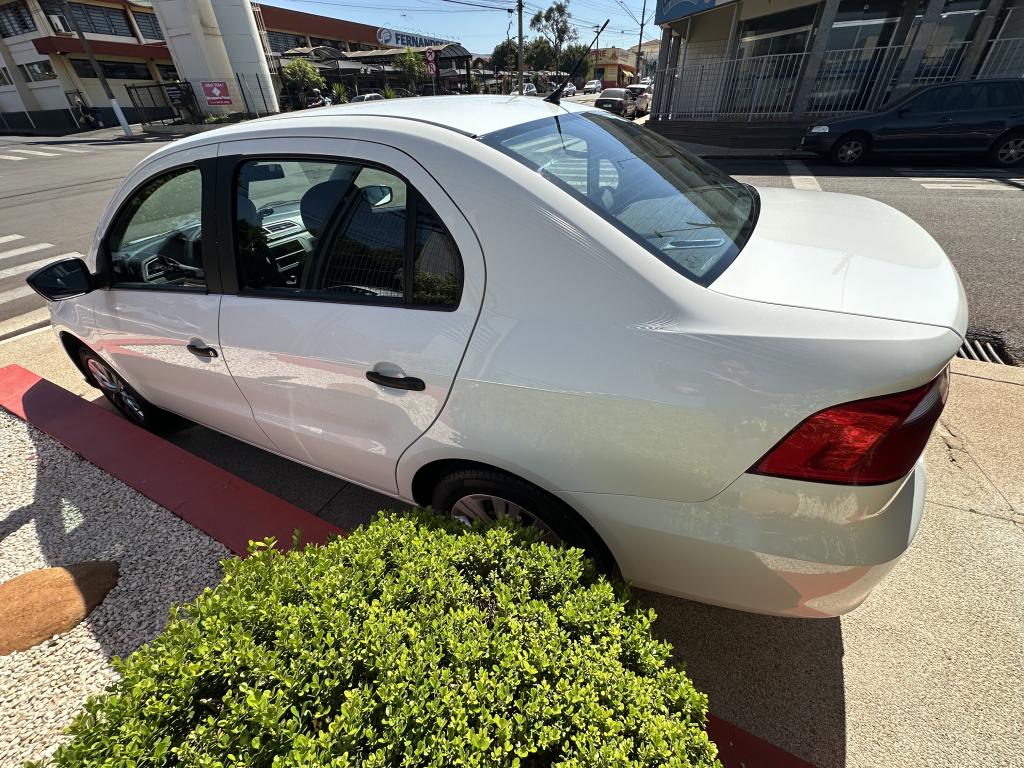 VOLKSWAGEN Voyage - Foto