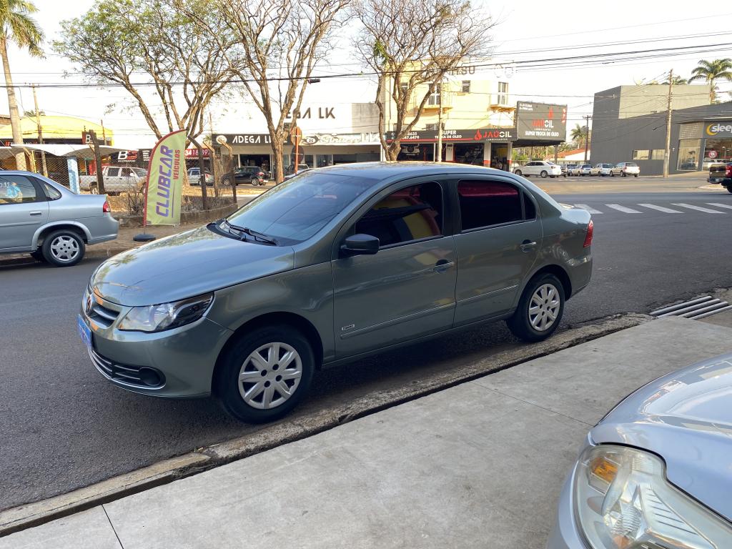 VOLKSWAGEN Voyage - Foto