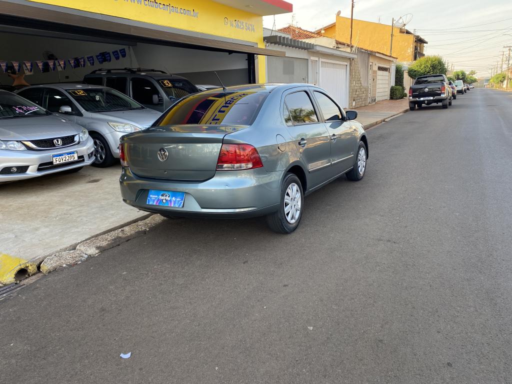 VOLKSWAGEN Voyage - Foto