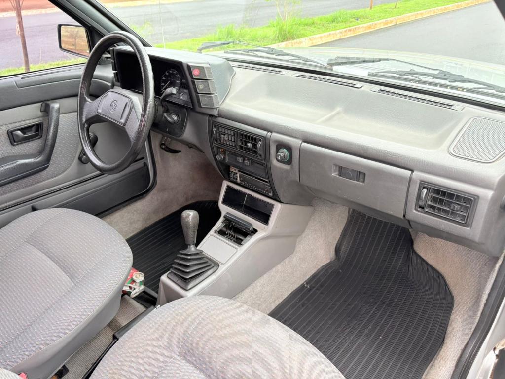 VOLKSWAGEN Voyage - Foto