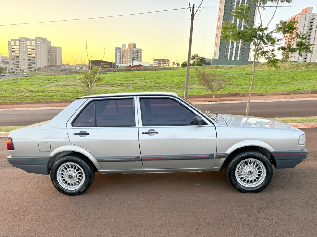 VOLKSWAGEN Voyage - Foto