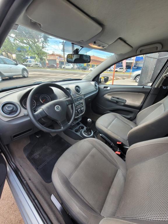 VOLKSWAGEN Voyage - Foto