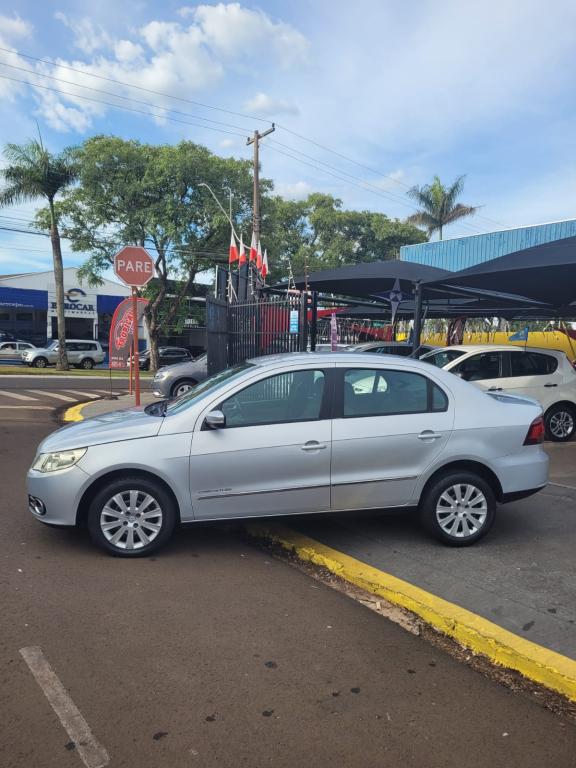 VOLKSWAGEN Voyage - Foto