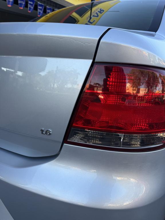 VOLKSWAGEN Voyage - Foto