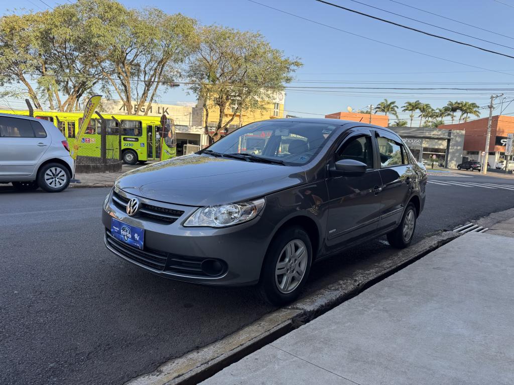 VOLKSWAGEN Voyage - Foto