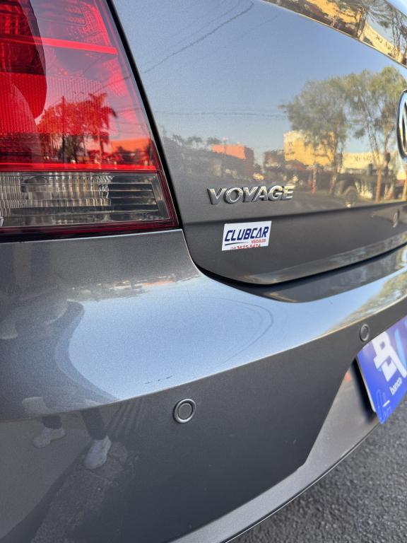 VOLKSWAGEN Voyage - Foto
