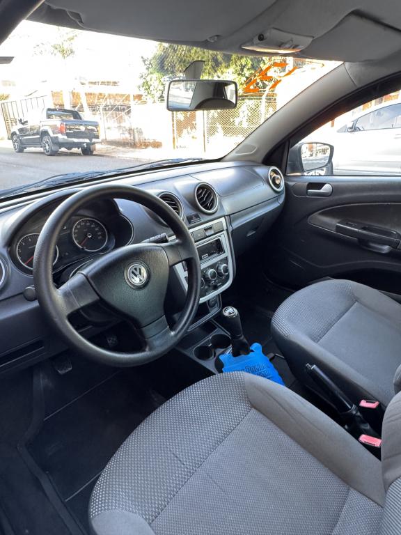 VOLKSWAGEN Voyage - Foto