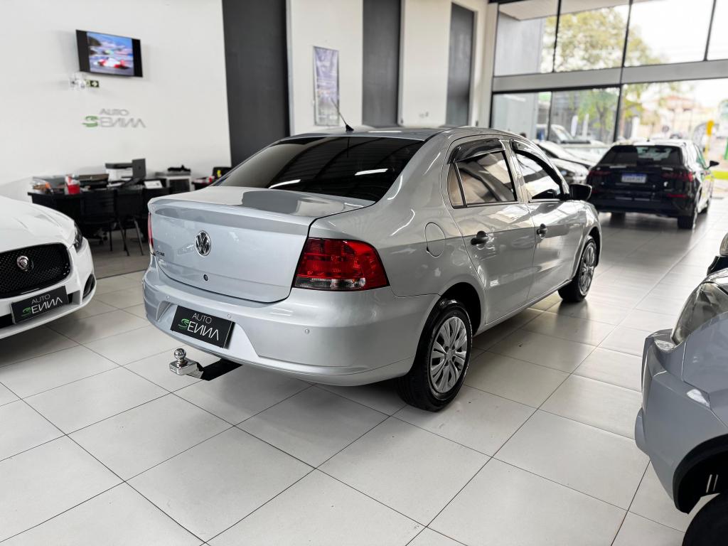 VOLKSWAGEN Voyage - Foto
