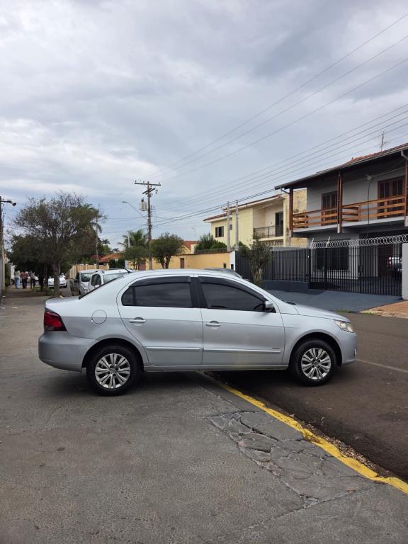 VOLKSWAGEN Voyage - Foto