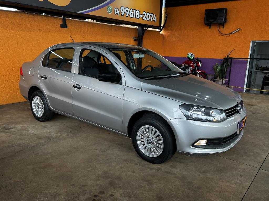 VOLKSWAGEN Voyage - Foto