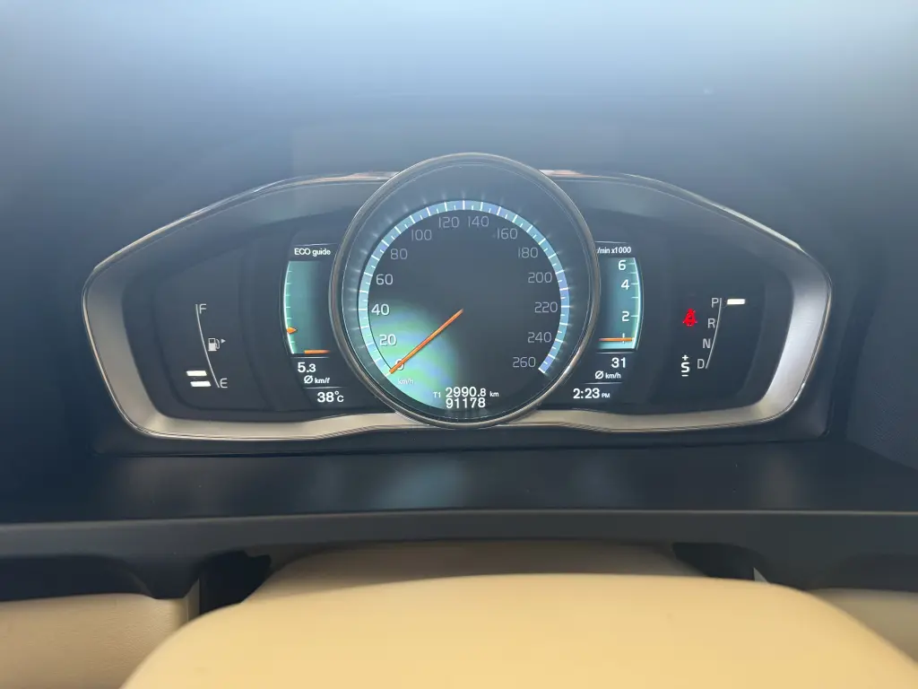 VOLVO S60 - Foto
