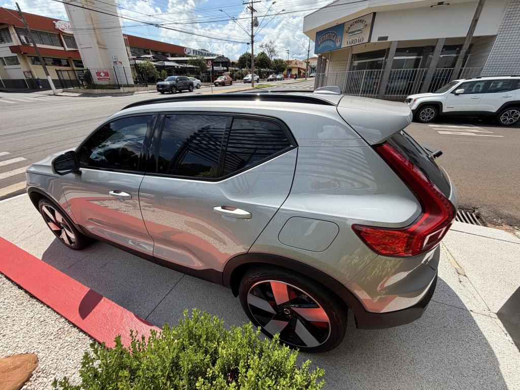 VOLVO XC40 - Foto