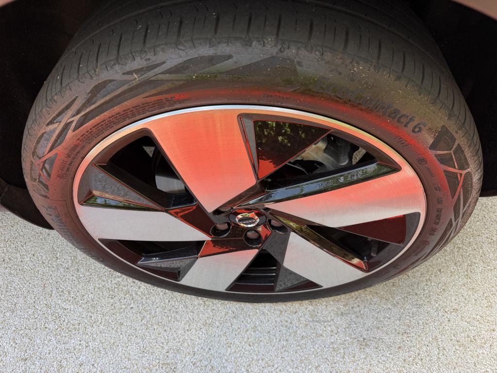 VOLVO XC40 - Foto
