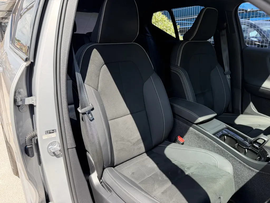 VOLVO XC40 - Foto