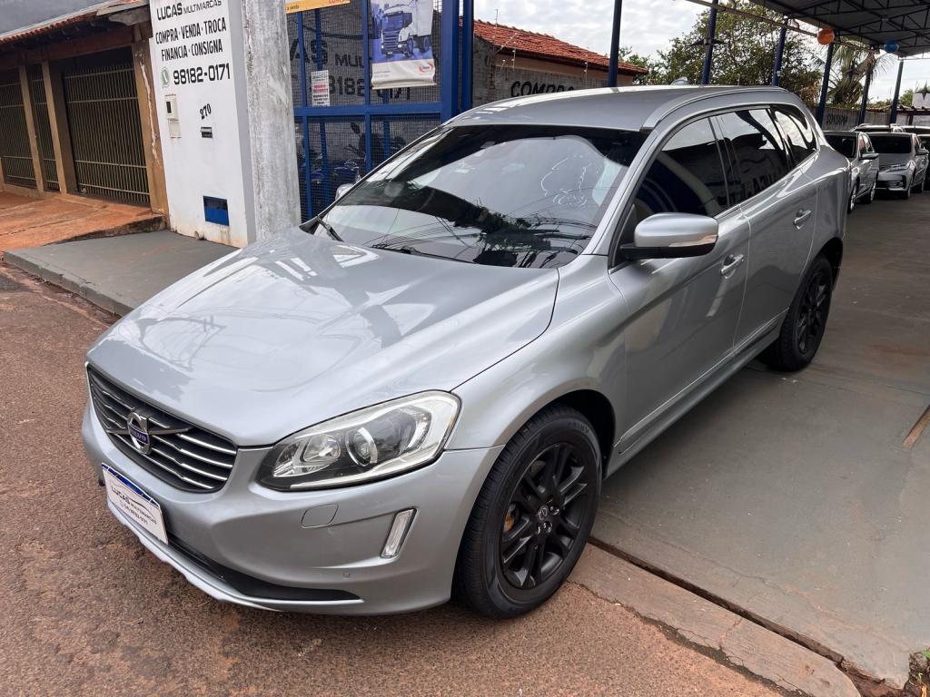 VOLVO XC60 - Foto