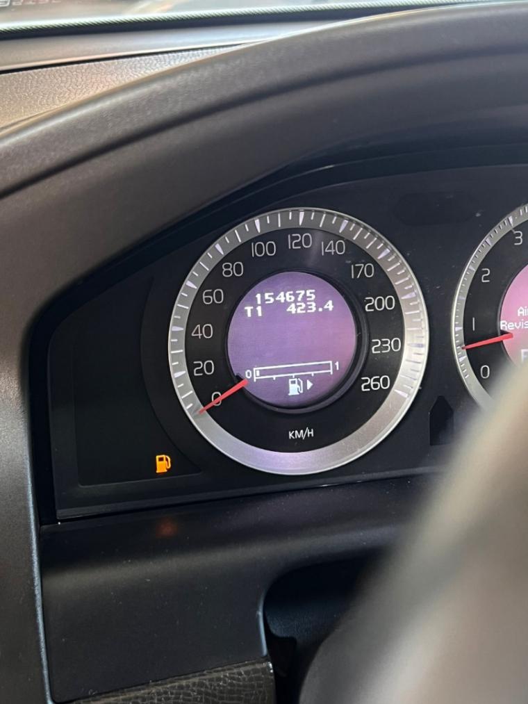 VOLVO XC60 - Foto