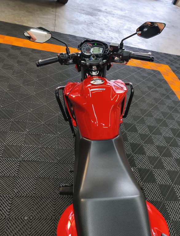 YAMAHA Fazer YS 150 - Foto