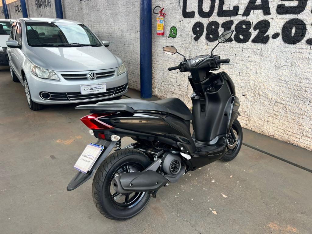 YAMAHA Fluo 125 - Foto