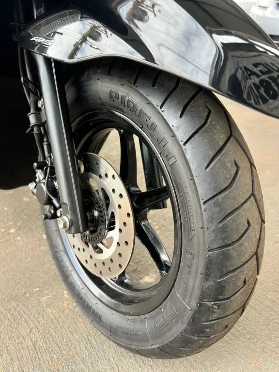 YAMAHA Fluo 125 - Foto