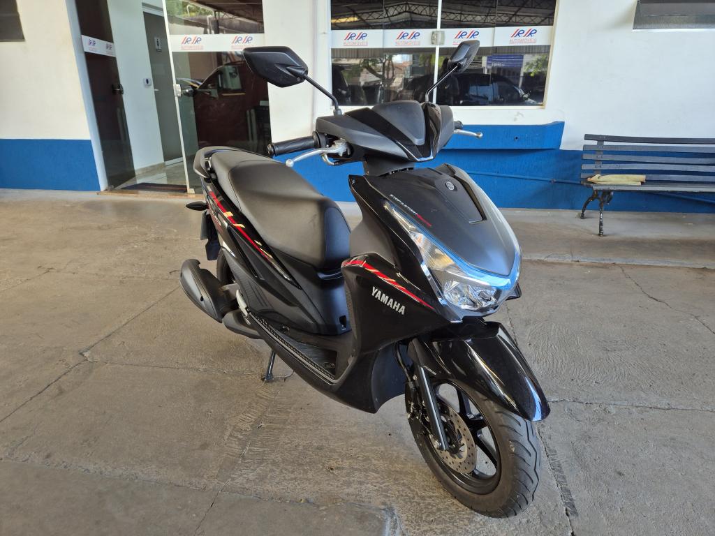 YAMAHA Fluo 125 - Foto