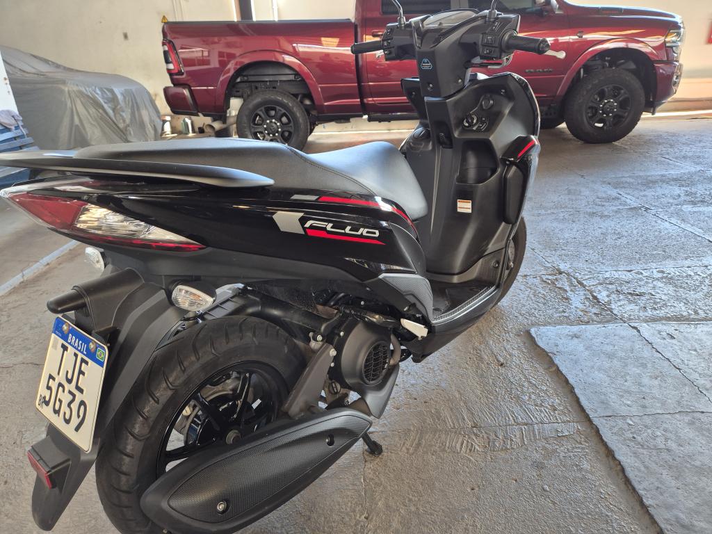 YAMAHA Fluo 125 - Foto