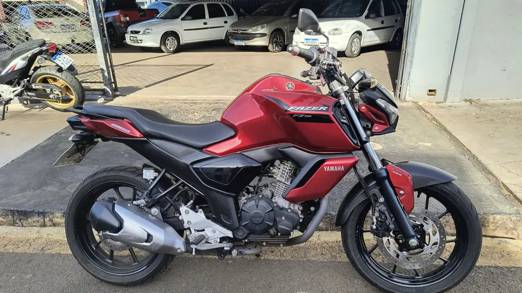 YAMAHA FZ 15 Fazer