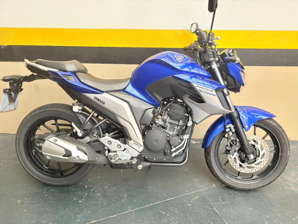 YAMAHA FZ 25 250 Fazer Flex - Foto