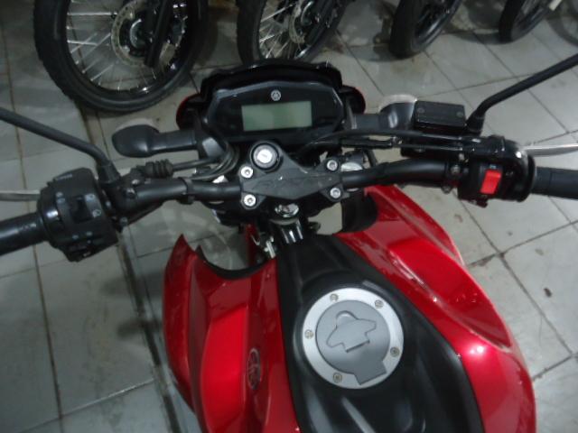 YAMAHA FZ 25 250 Fazer Flex - Foto