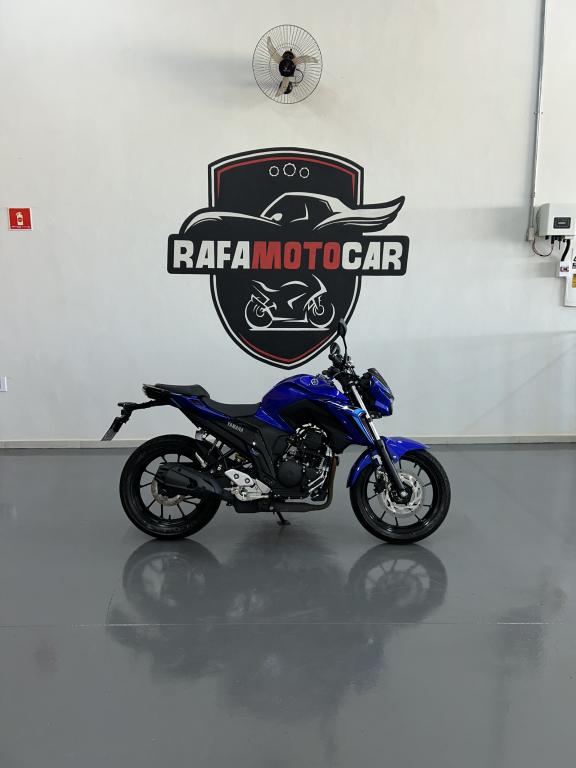 YAMAHA FZ 25 250 Fazer Flex - Foto
