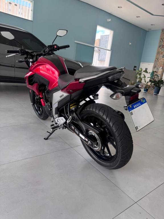 YAMAHA FZ 25 250 Fazer Flex - Foto