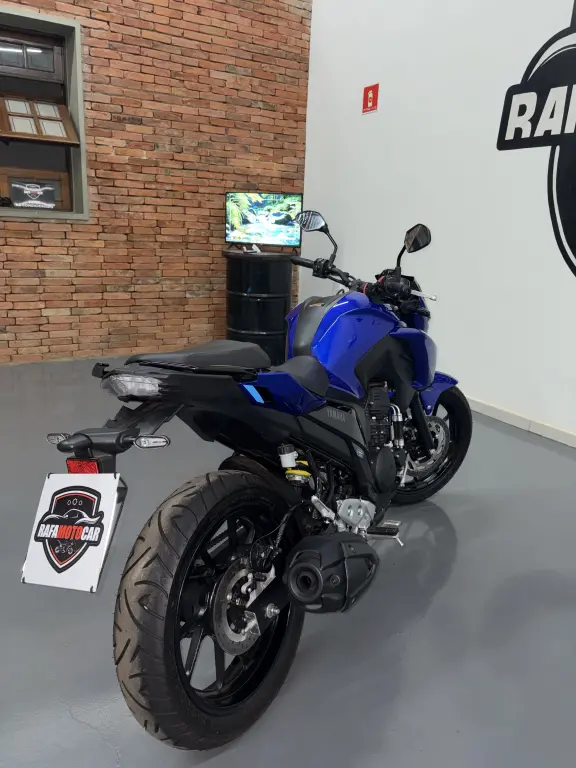 YAMAHA FZ 25 250 Fazer Flex - Foto