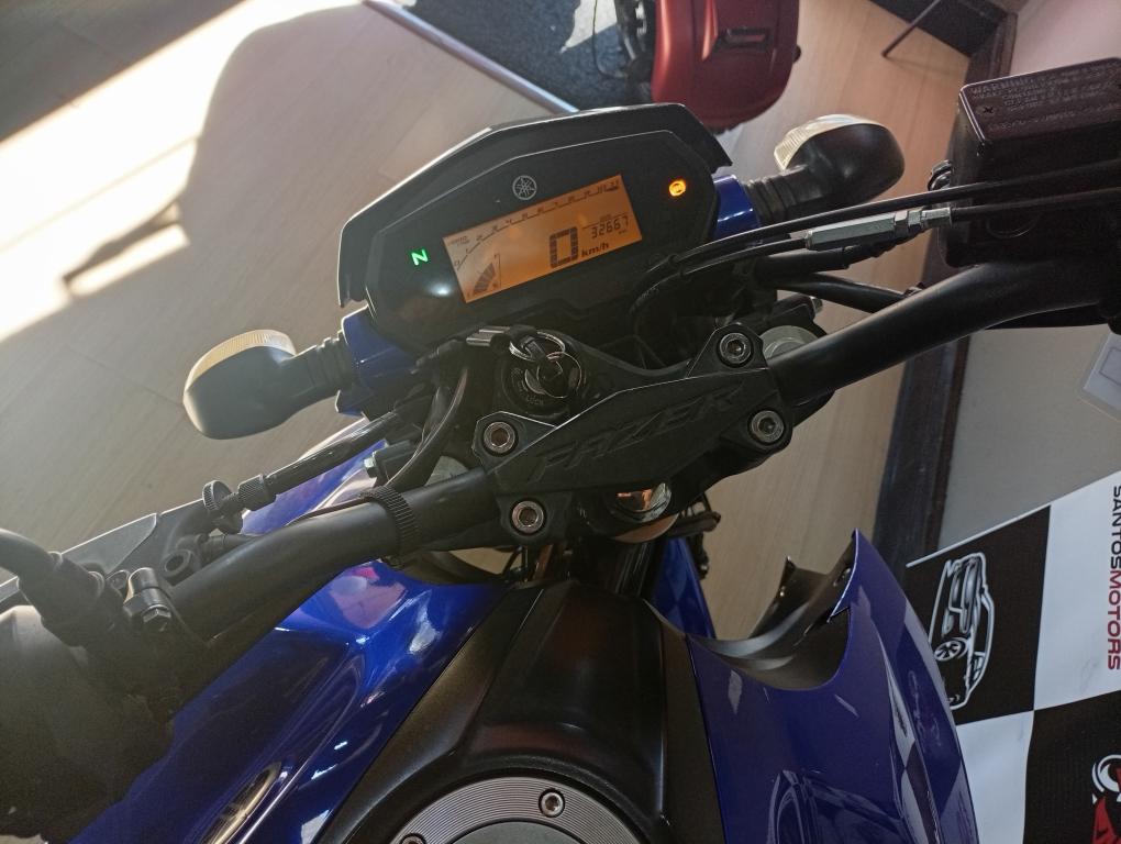 YAMAHA FZ 25 250 Fazer Flex - Foto