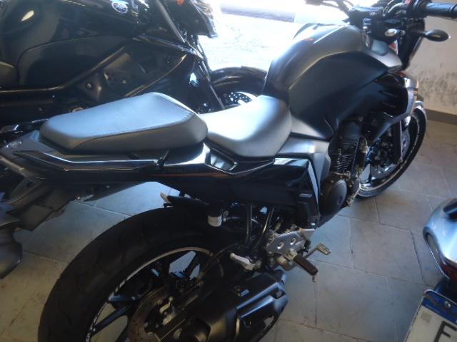 YAMAHA FZ 25 250 Fazer Flex - Foto