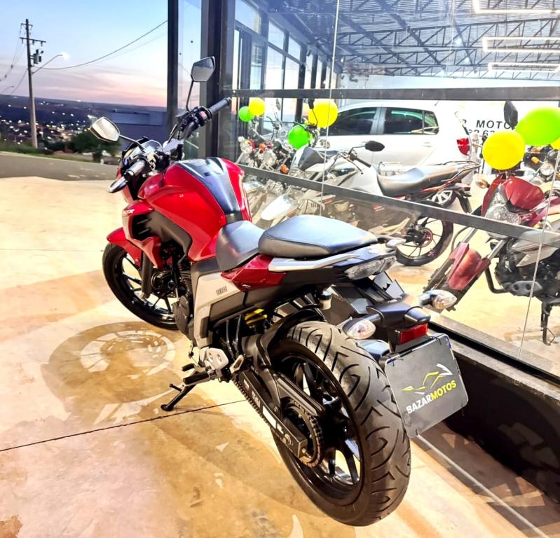 YAMAHA FZ 25 250 Fazer Flex - Foto