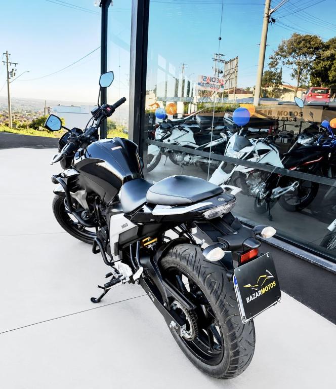 YAMAHA FZ 25 250 Fazer Flex - Foto
