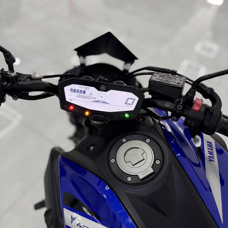 YAMAHA MT-07 700 - Foto