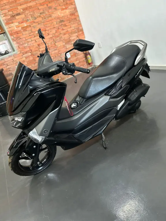 YAMAHA NMax 160 - Foto