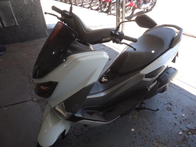 YAMAHA NMax 160 - Foto
