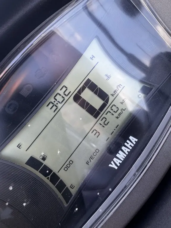 YAMAHA NMax 160 - Foto