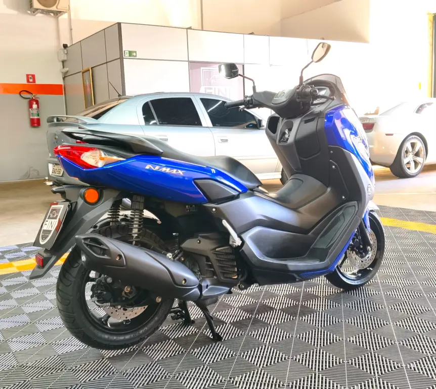 YAMAHA NMax 160 - Foto