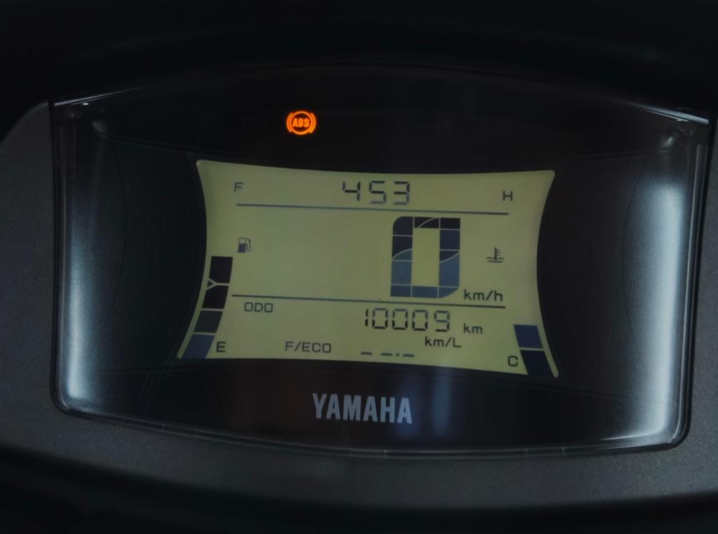 YAMAHA NMax 160 - Foto