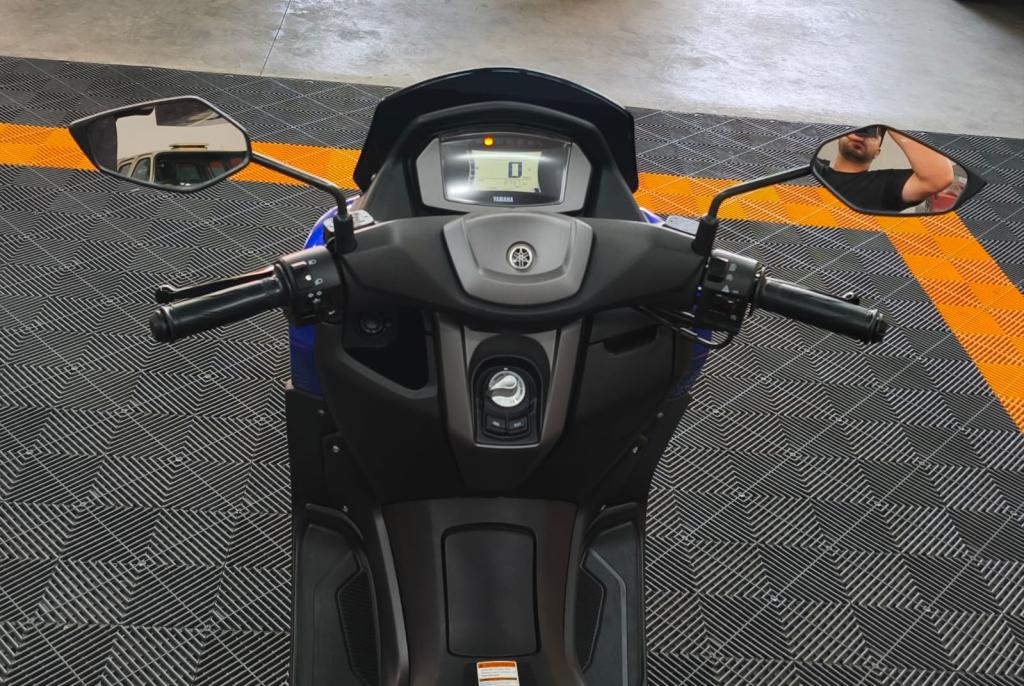YAMAHA NMax 160 - Foto