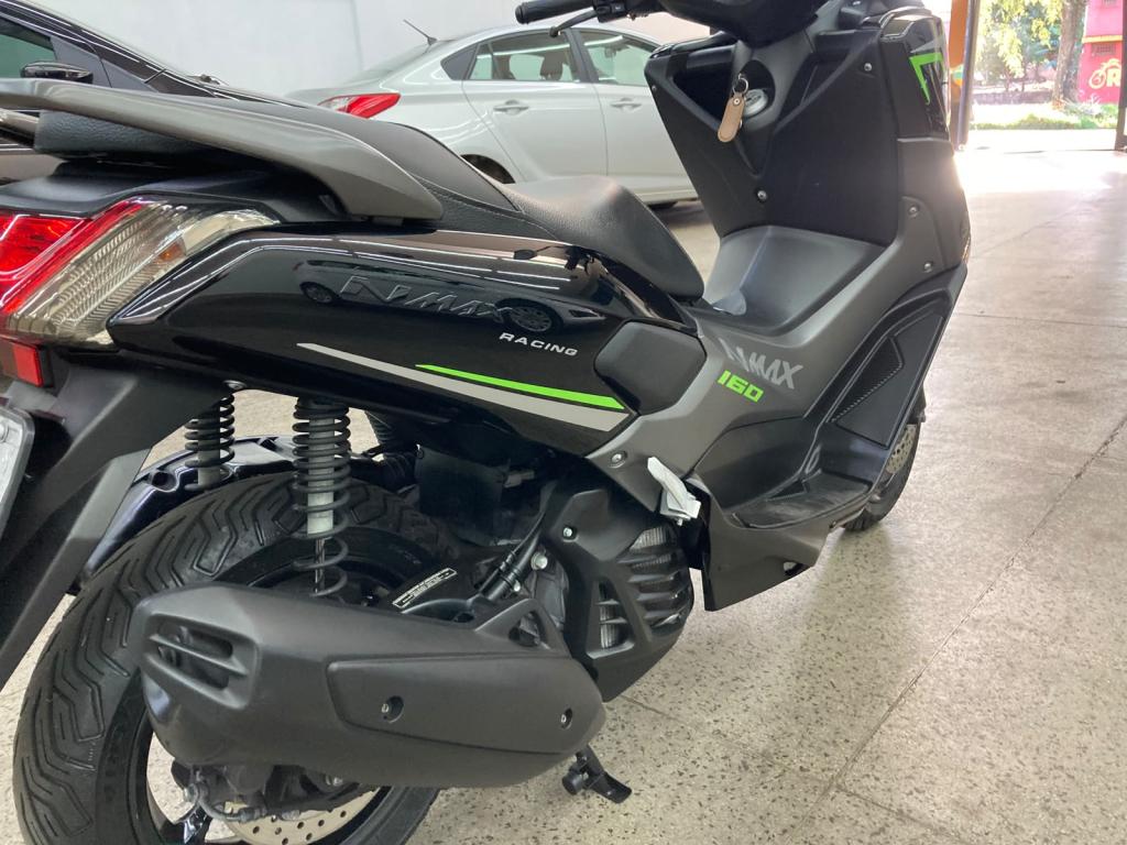 YAMAHA NMax 160 - Foto