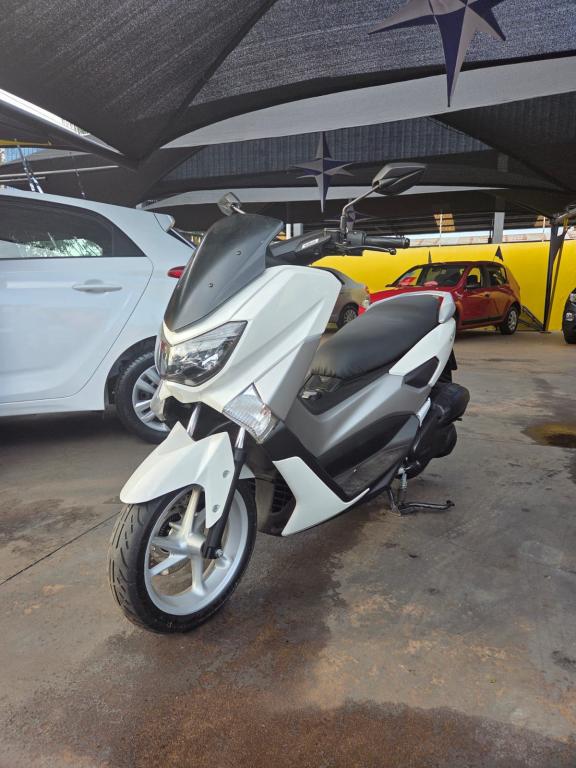 YAMAHA NMax 160 - Foto