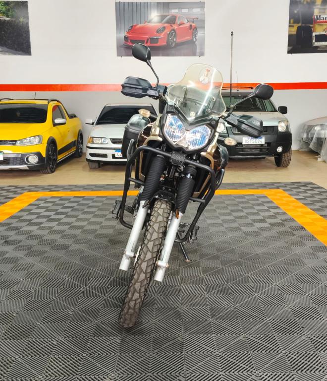 YAMAHA Teneré 250 - Foto