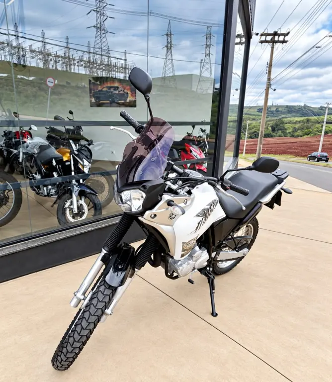 YAMAHA Teneré 250 - Foto