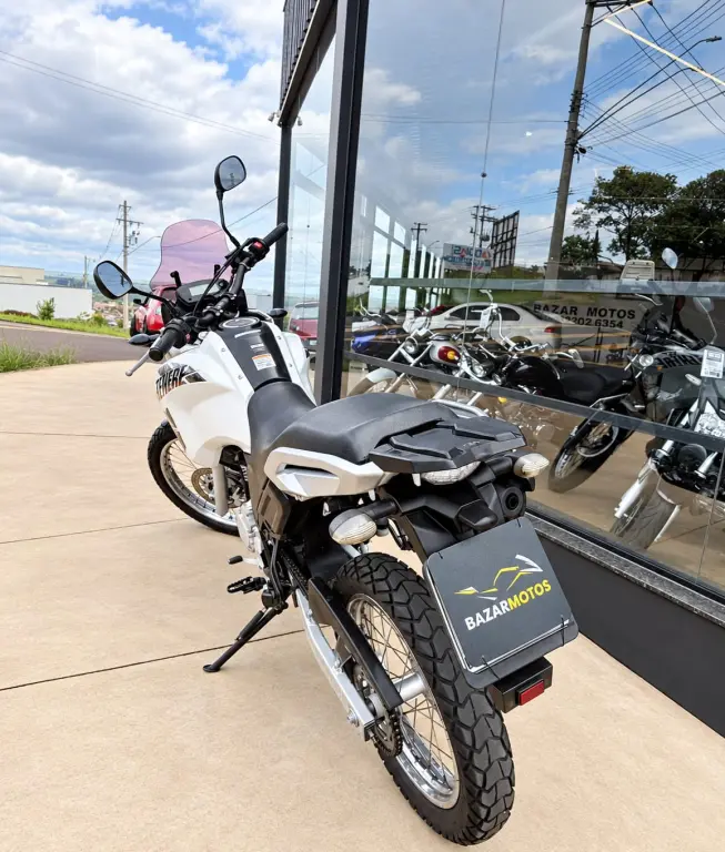 YAMAHA Teneré 250 - Foto